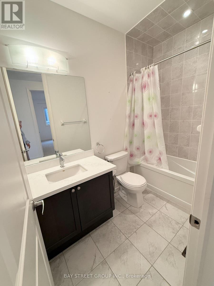 69 Tupling Street, Bradford West Gwillimbury, Ontario  L3Z 0W6 - Photo 19 - N13749068
