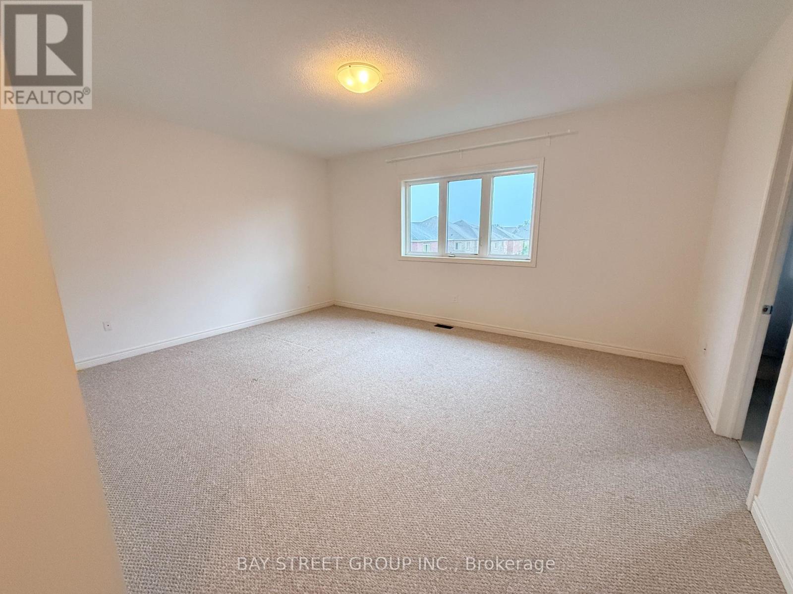 69 Tupling Street, Bradford West Gwillimbury, Ontario  L3Z 0W6 - Photo 24 - N13749068