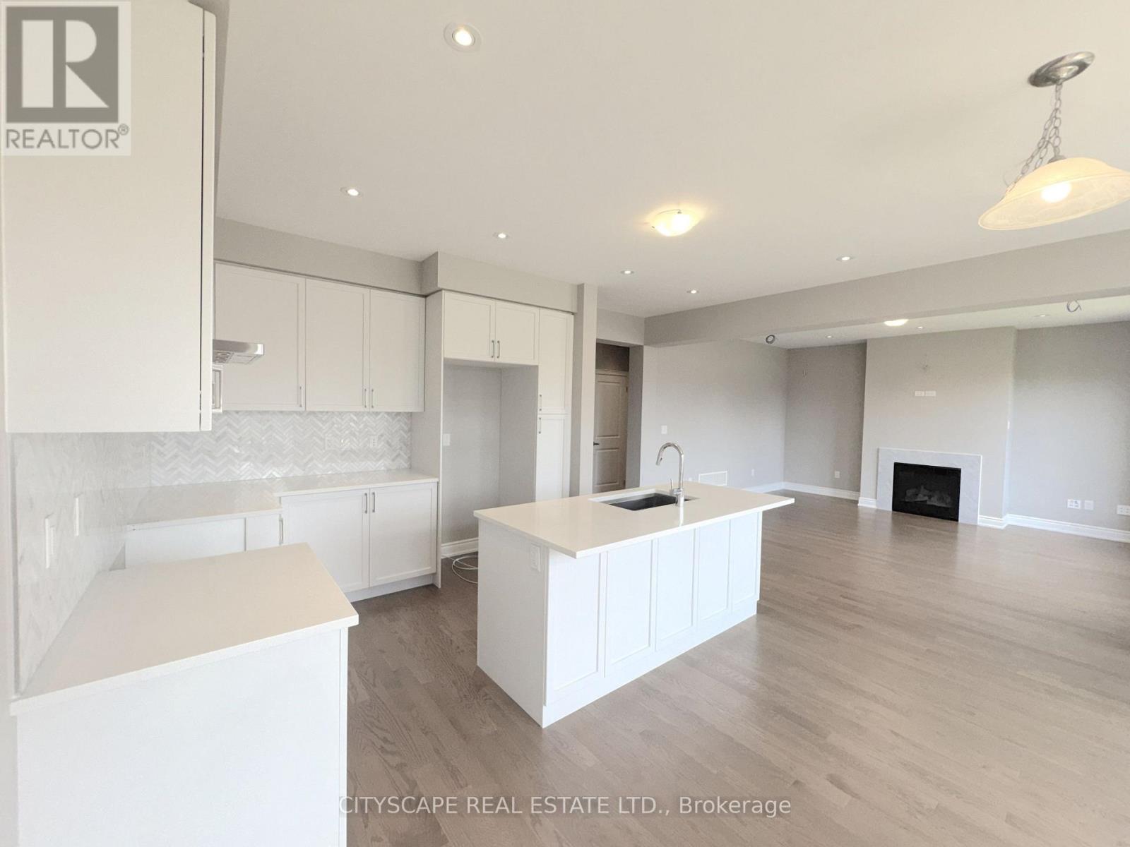 5 Pear Blossom Way, East Gwillimbury, Ontario  L9N 0T1 - Photo 12 - N13749078