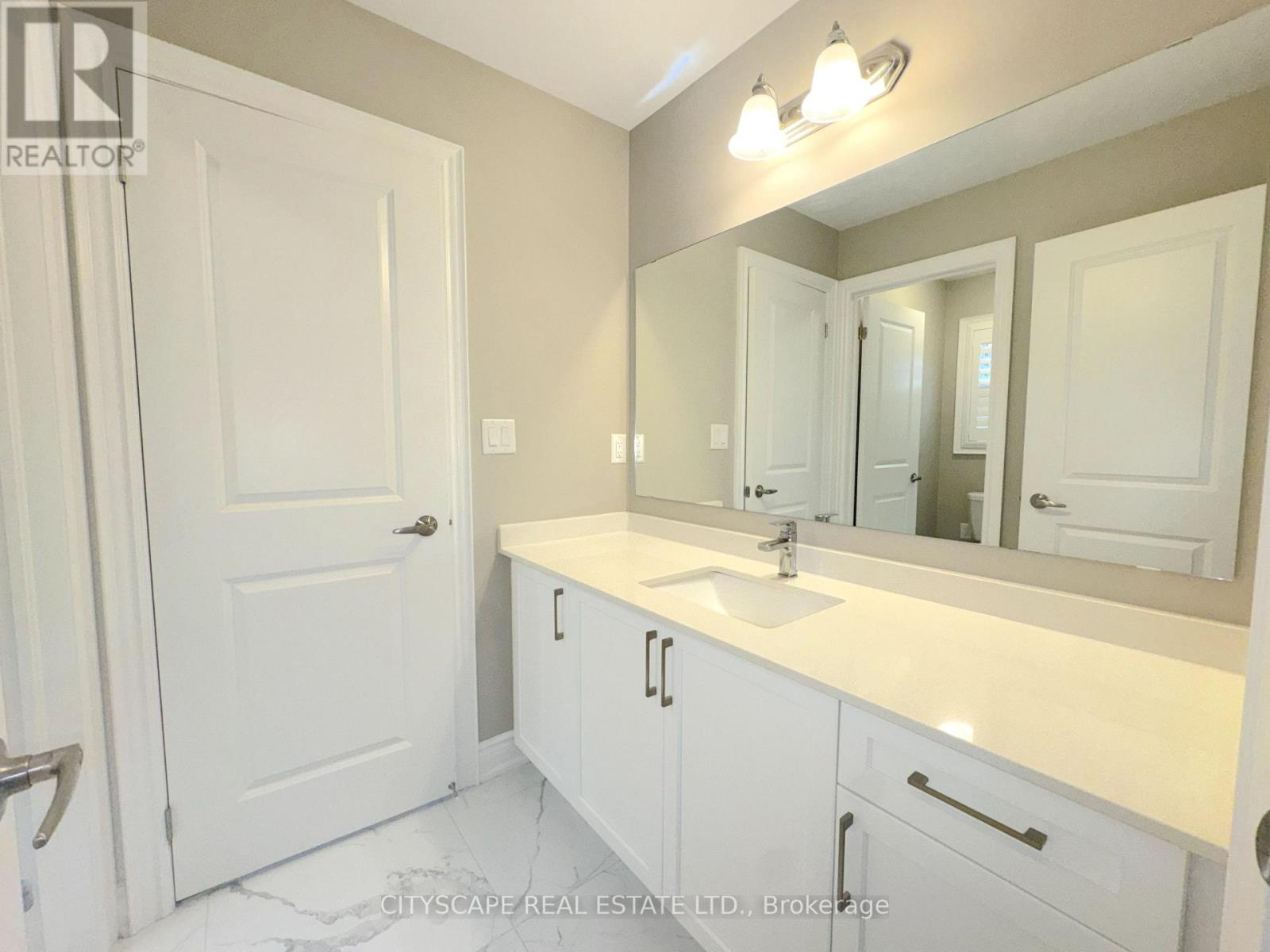 5 Pear Blossom Way, East Gwillimbury, Ontario  L9N 0T1 - Photo 28 - N13749078