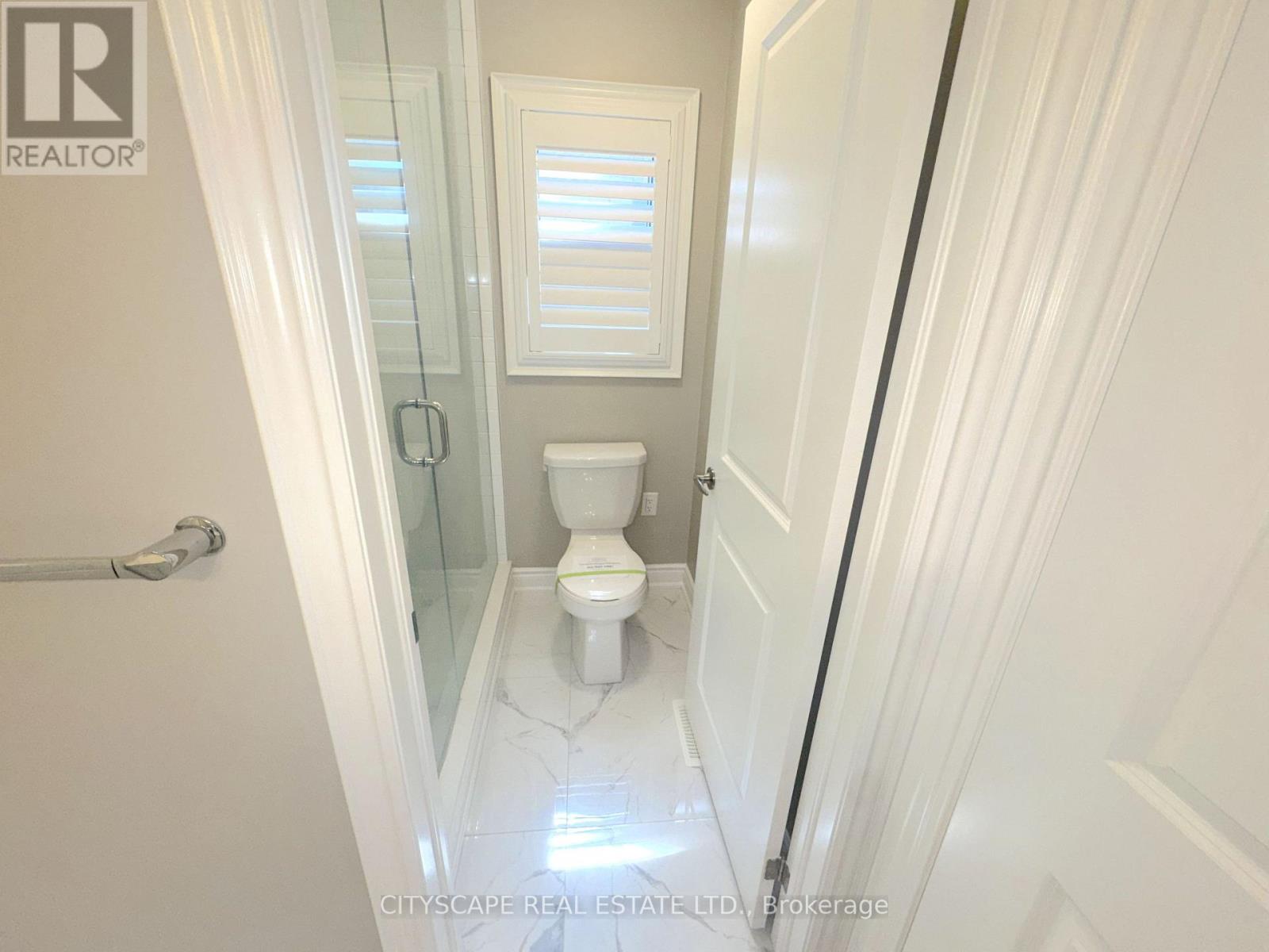5 Pear Blossom Way, East Gwillimbury, Ontario  L9N 0T1 - Photo 29 - N13749078