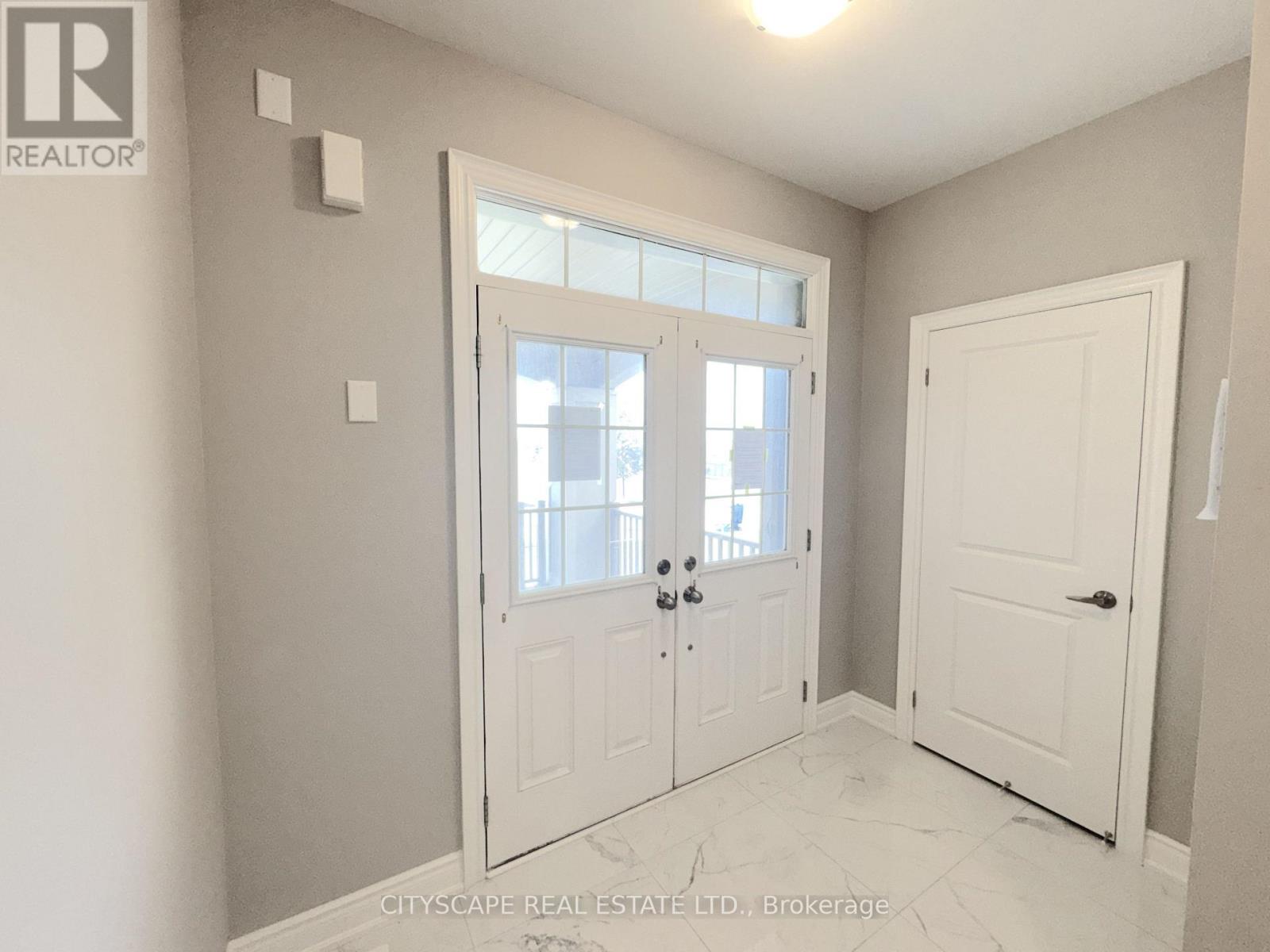 5 Pear Blossom Way, East Gwillimbury, Ontario  L9N 0T1 - Photo 5 - N13749078