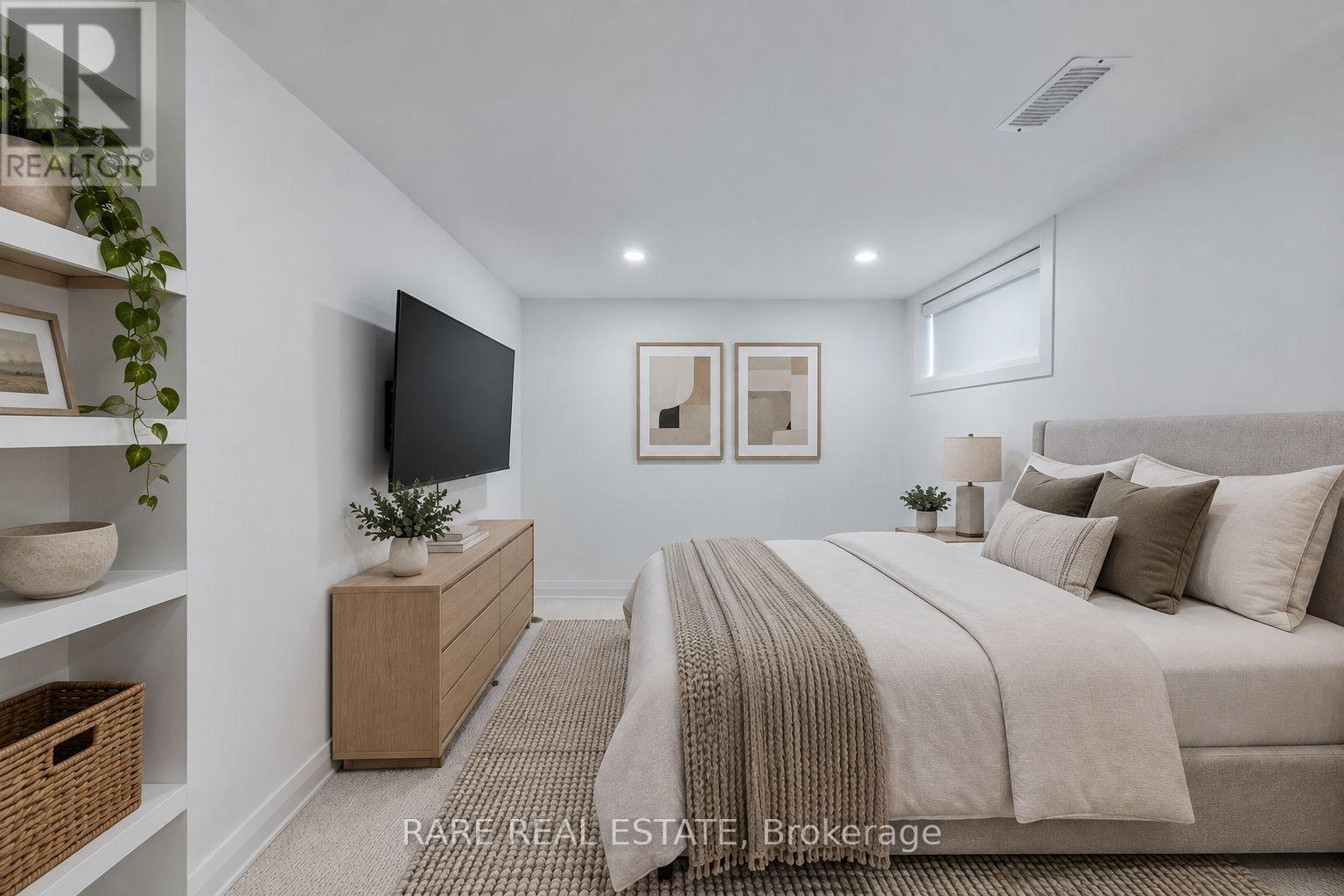 1 - 27 Fairbank Avenue, Toronto, Ontario  M6E 3Y5 - Photo 5 - W13749088