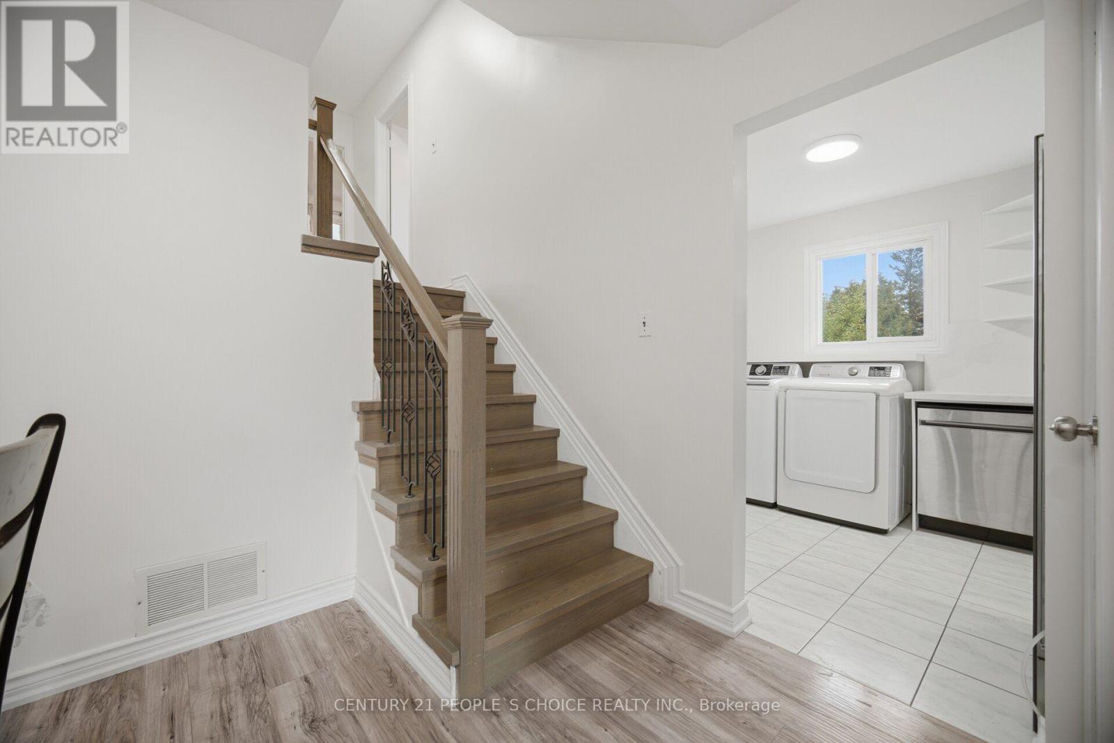 578 Cavell Drive, Mississauga, Ontario  L5B 2N9 - Photo 16 - W13749090