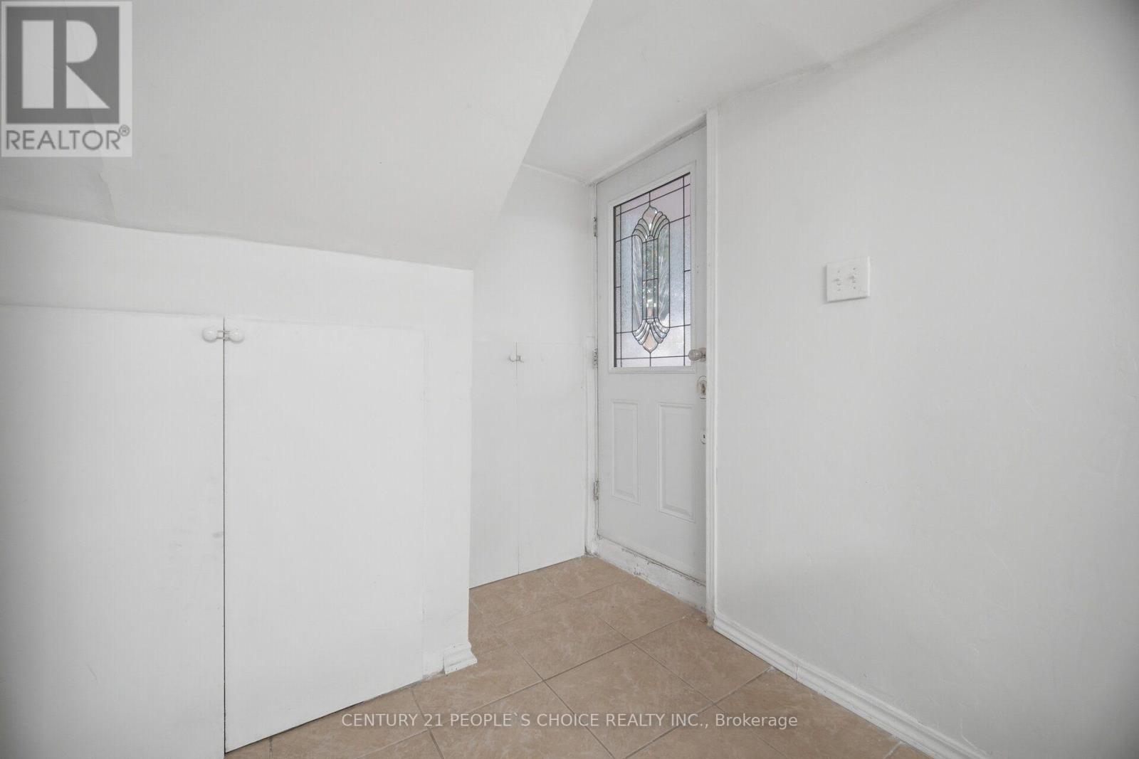 578 Cavell Drive, Mississauga, Ontario  L5B 2N9 - Photo 35 - W13749090