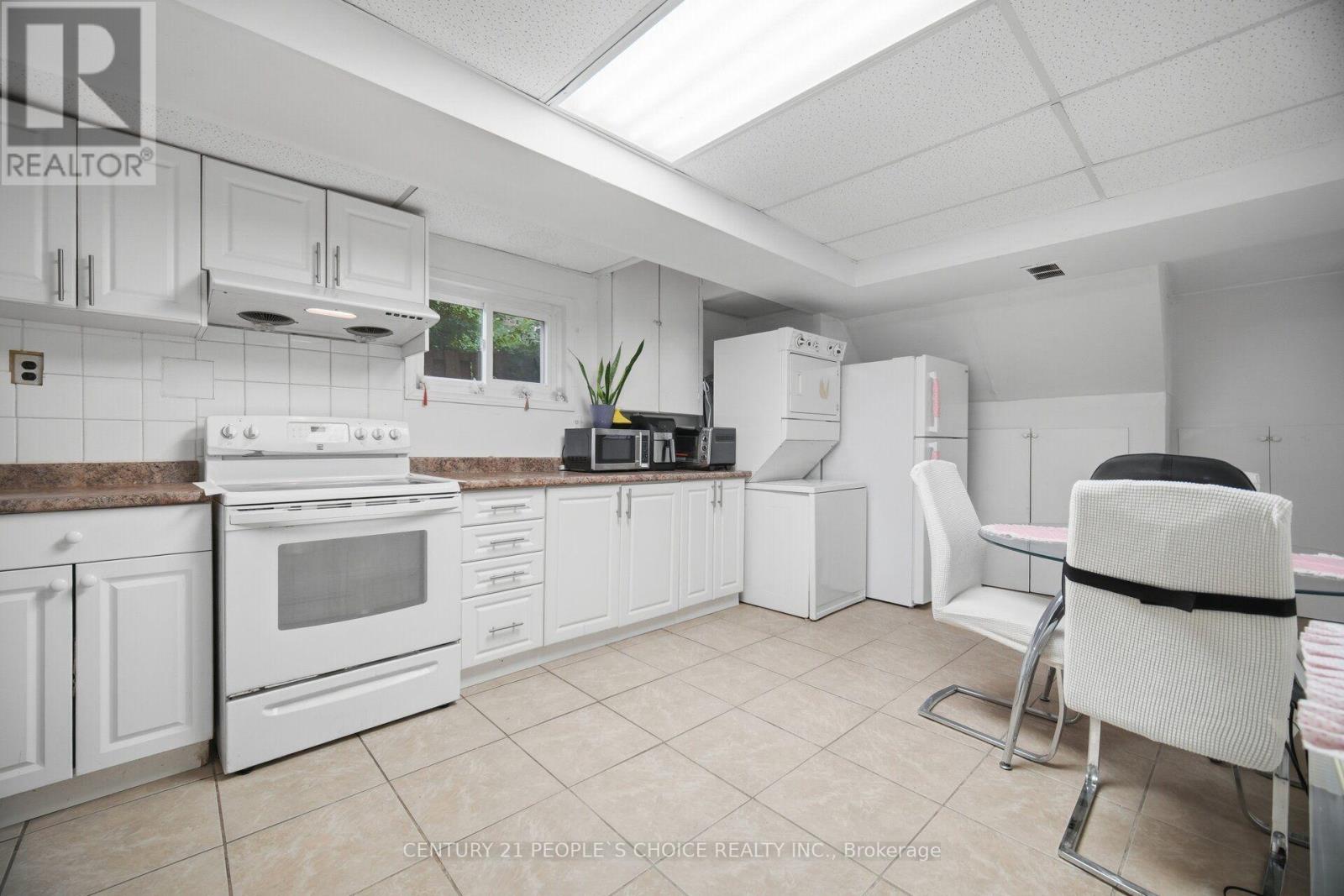 578 Cavell Drive, Mississauga, Ontario  L5B 2N9 - Photo 37 - W13749090