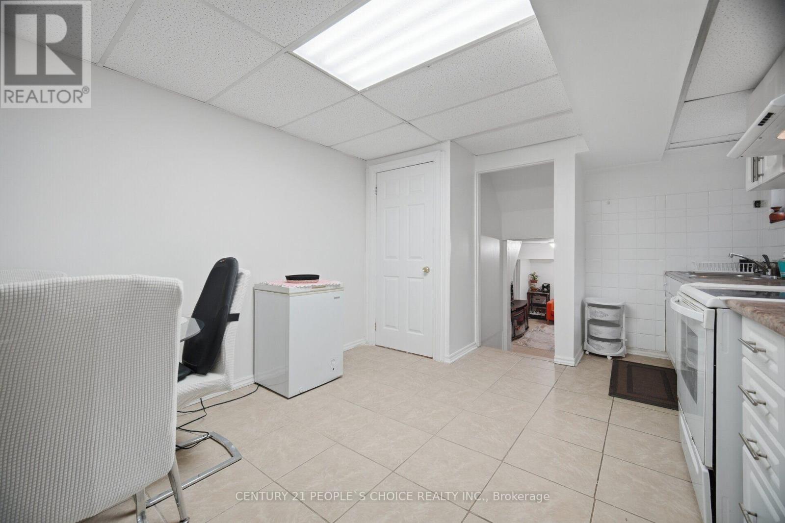 578 Cavell Drive, Mississauga, Ontario  L5B 2N9 - Photo 39 - W13749090