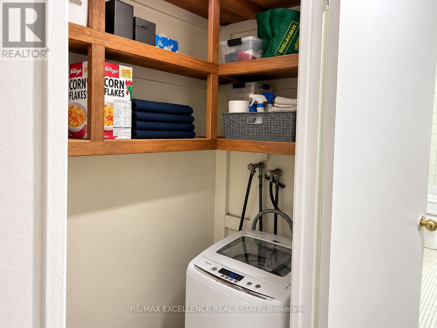 2105 - 3390 Weston Road, Toronto, Ontario  M9M 2X3 - Photo 13 - W13749094