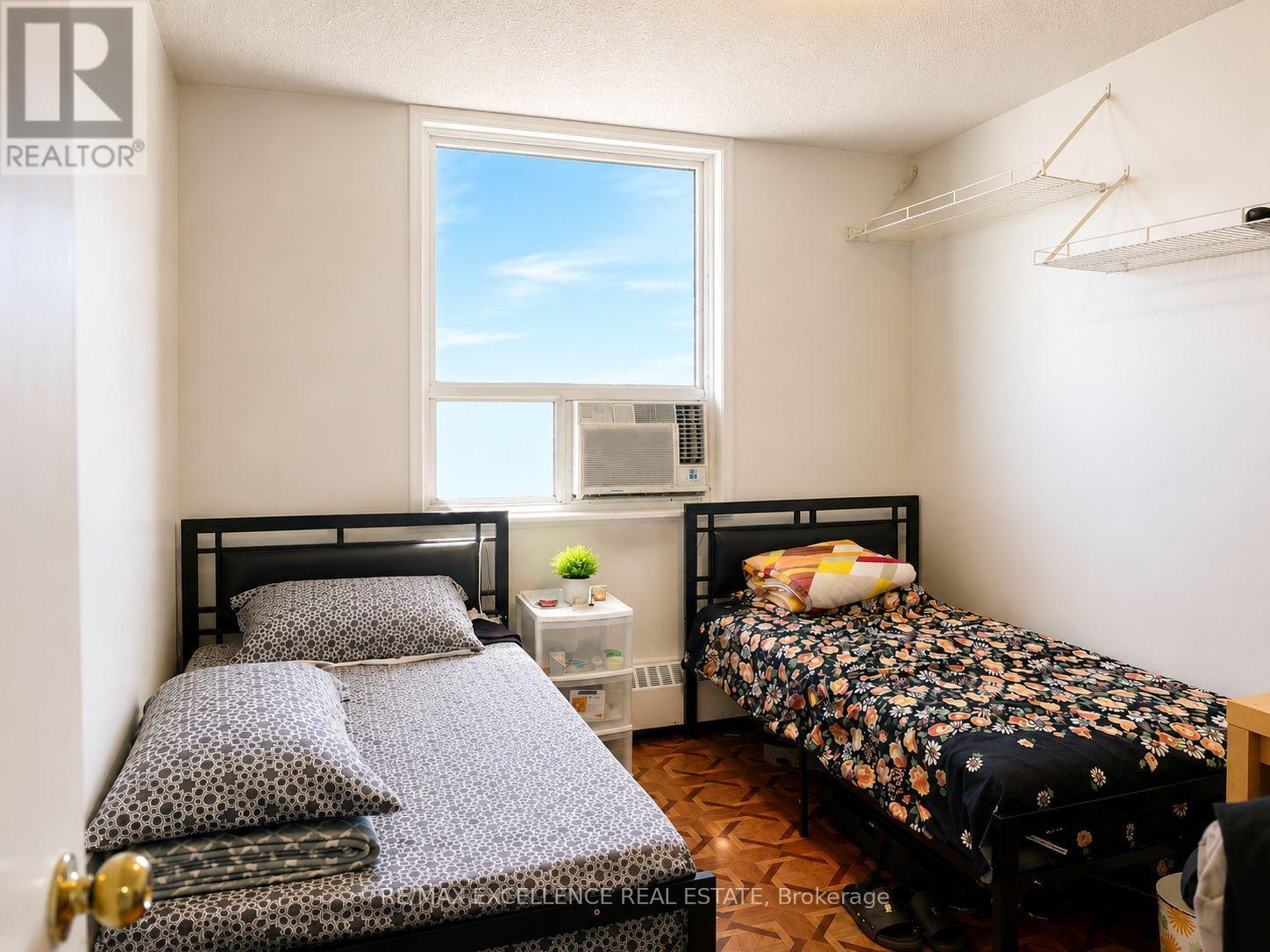 2105 - 3390 Weston Road, Toronto, Ontario  M9M 2X3 - Photo 8 - W13749094