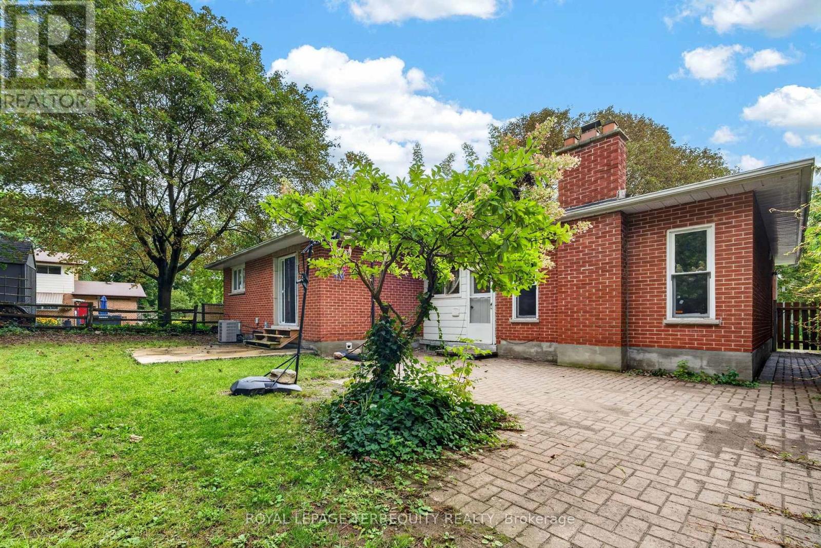 134 Switzer Drive, Oshawa, Ontario  L1G 3J7 - Photo 32 - E13749066