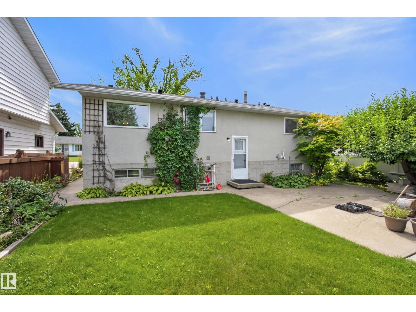 10968 35a Av Nw, Edmonton, Alberta  T6J 0A3 - Photo 17 - E4507327