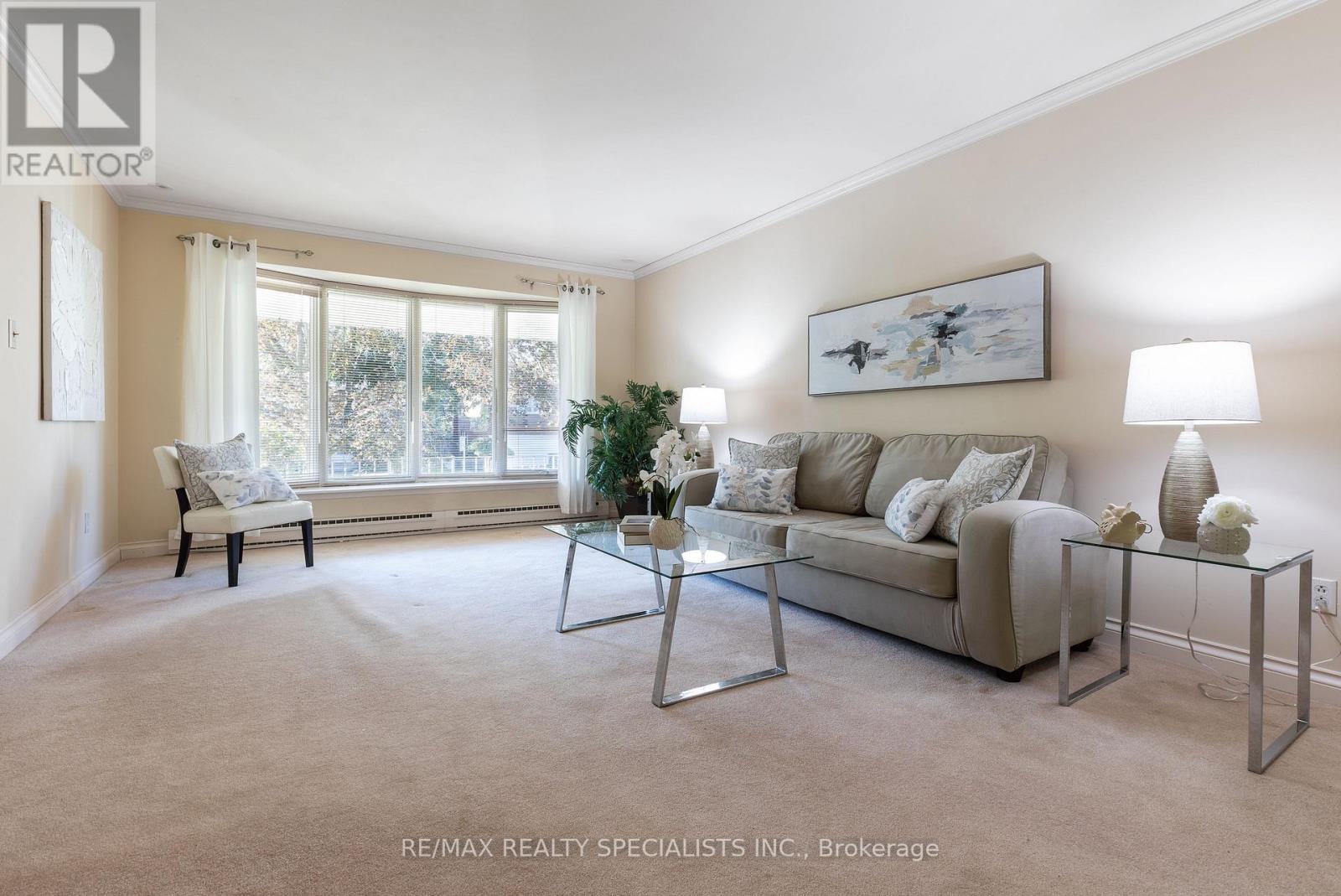 14 Michael Drive, Toronto (Hillcrest Village), Ontario  M2H 2A3 - Photo 8 - C13747276