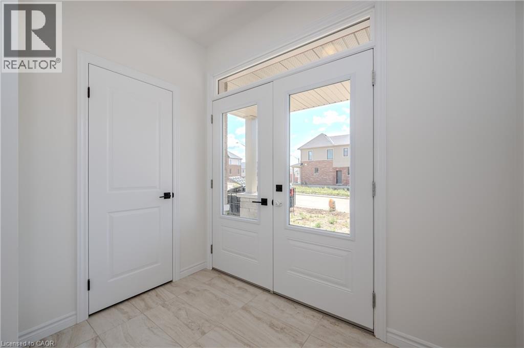 350 Robert Woolner Street, Ayr, Ontario  N0B 1E0 - Photo 3 - 40860918