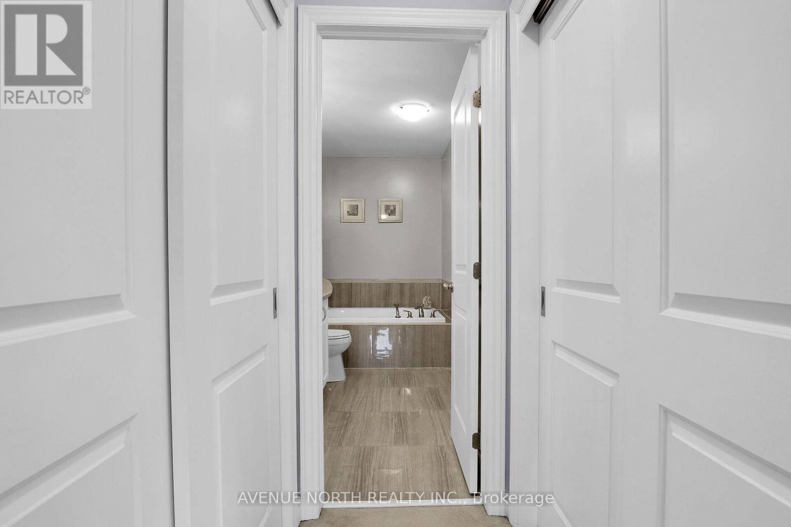 303 Wood Acres Grove, Ottawa, Ontario  K1T 0M5 - Photo 33 - X13748740