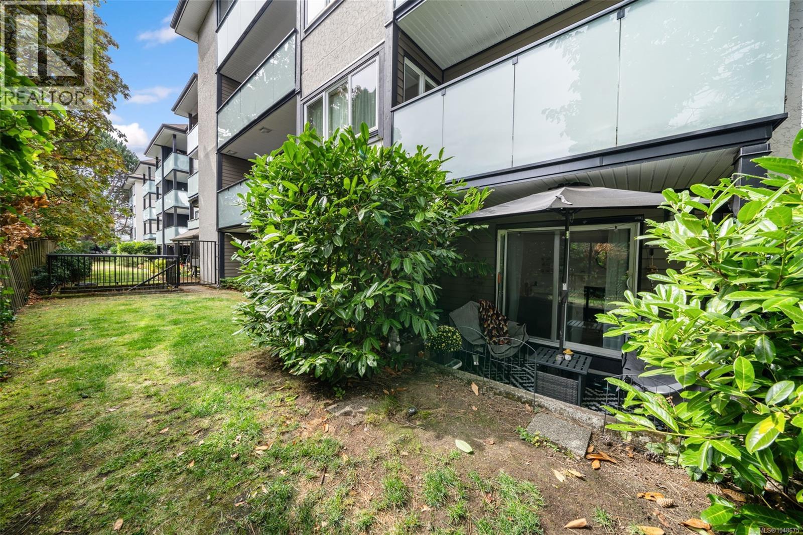 103 1619 Morrison St, Victoria, British Columbia  V8R 6R8 - Photo 3 - 1048675