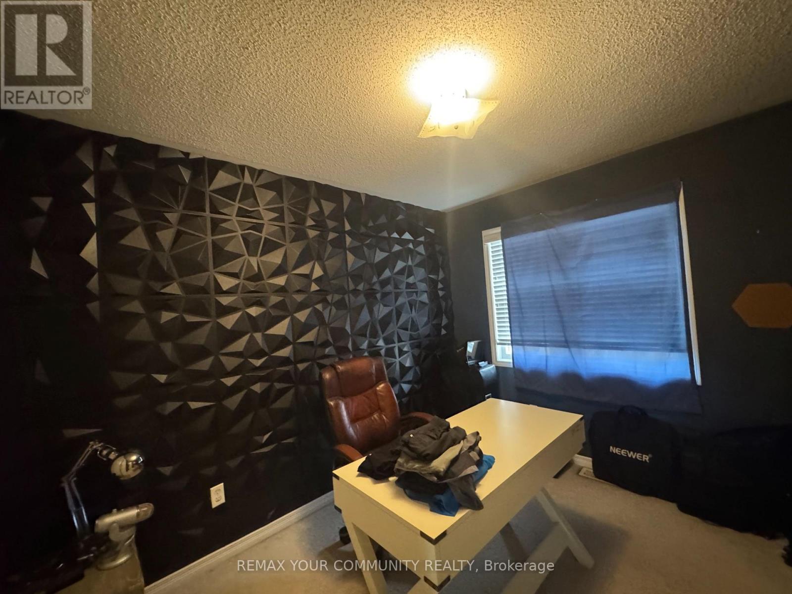 59 - Upper - 175 Stanley Street, Barrie, Ontario  L4M 0G2 - Photo 17 - S13749158