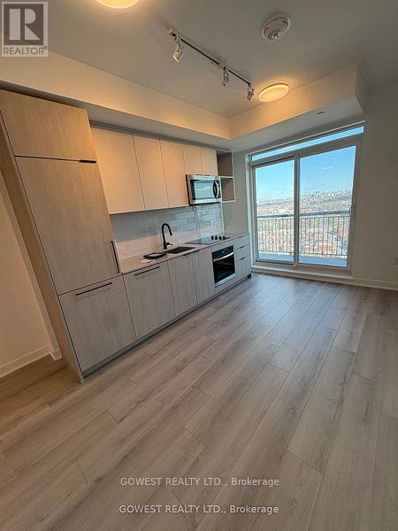 2506 - 1185 Dupont Street, Toronto, Ontario  M6H 0G5 - Photo 2 - W13749112