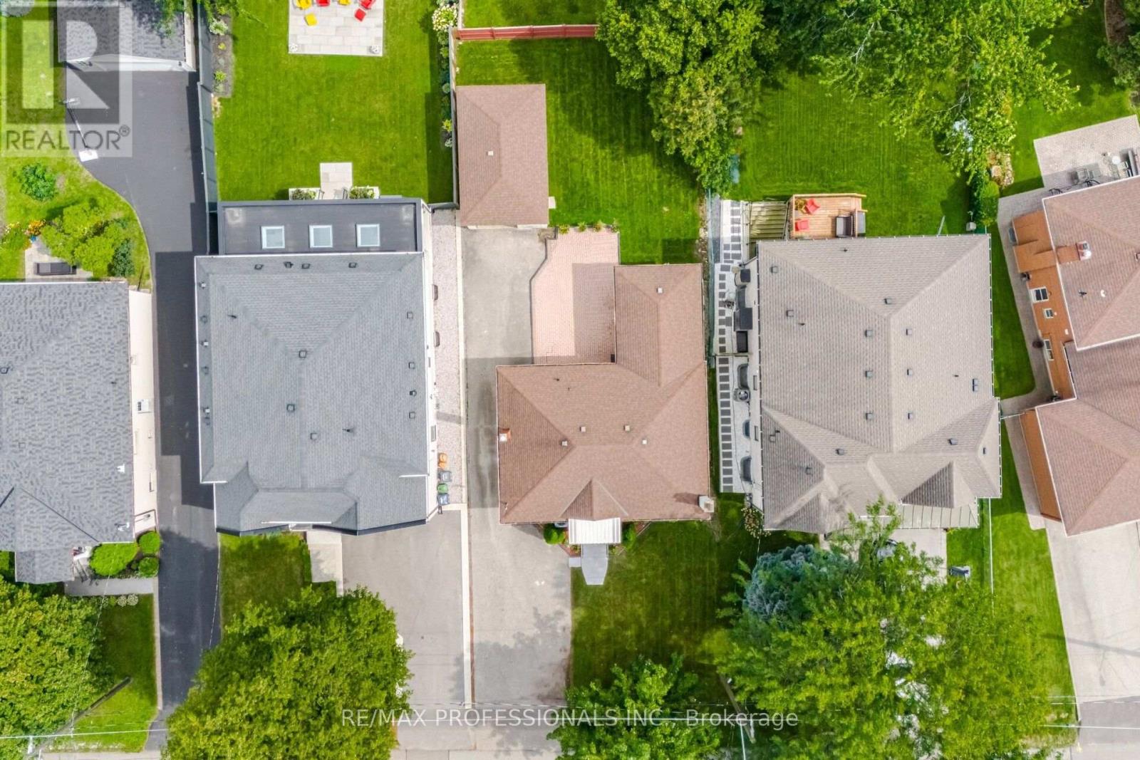 53 Wilmar Road, Toronto, Ontario  M9B 3R8 - Photo 43 - W13749136