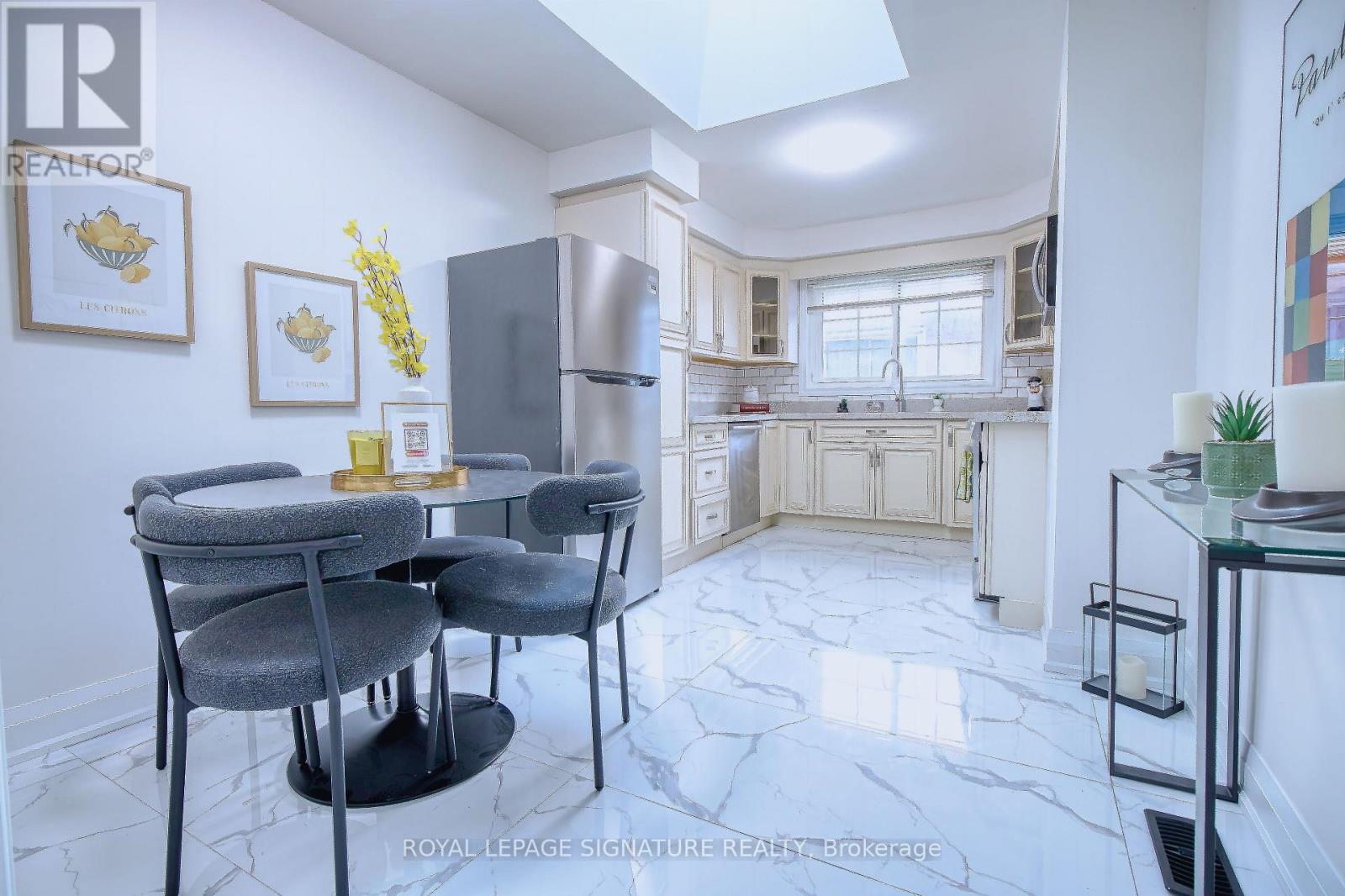 1414 Harmsworth Square, Oakville, Ontario  L6H 3E7 - Photo 15 - W13749162