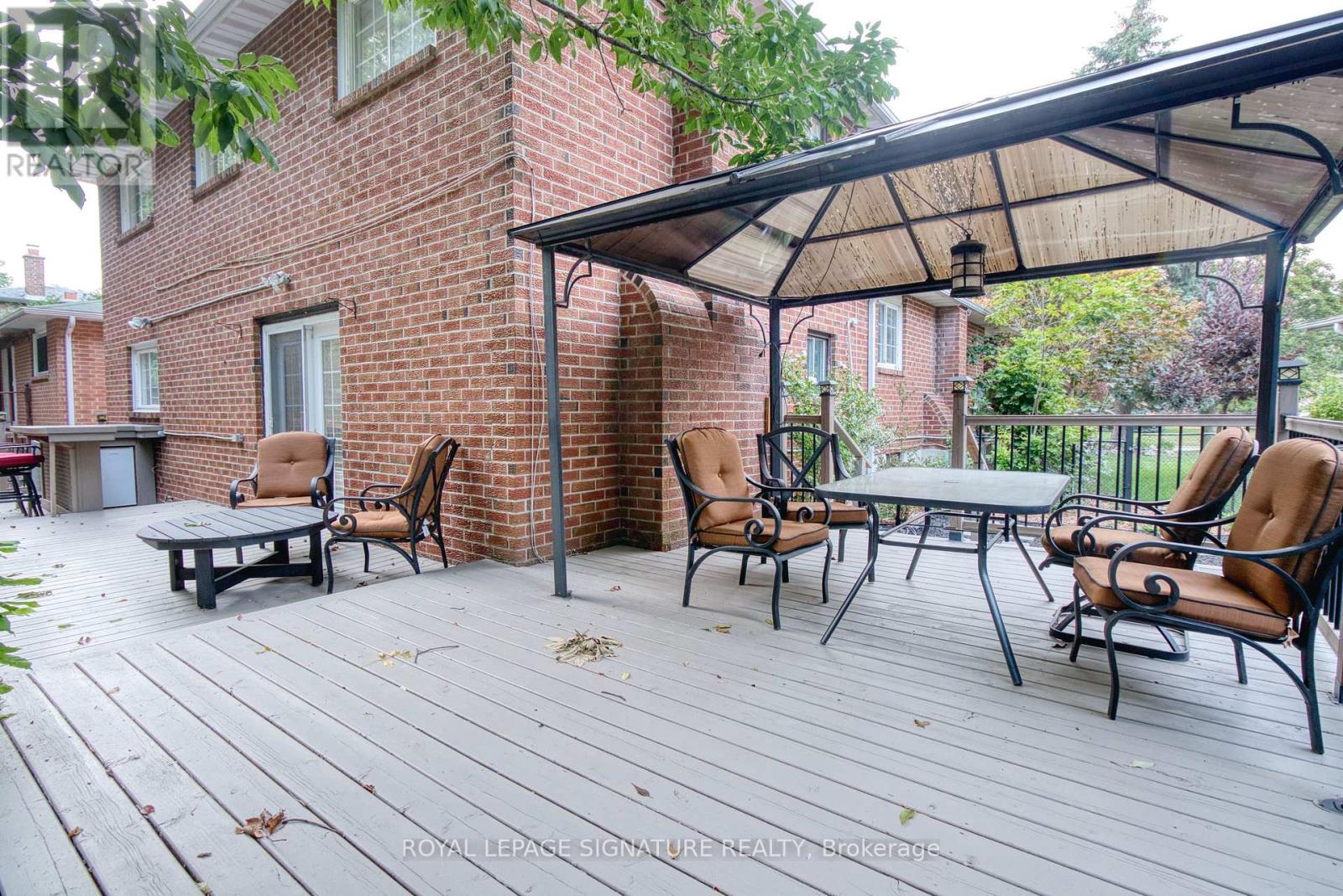 1414 Harmsworth Square, Oakville, Ontario  L6H 3E7 - Photo 40 - W13749162