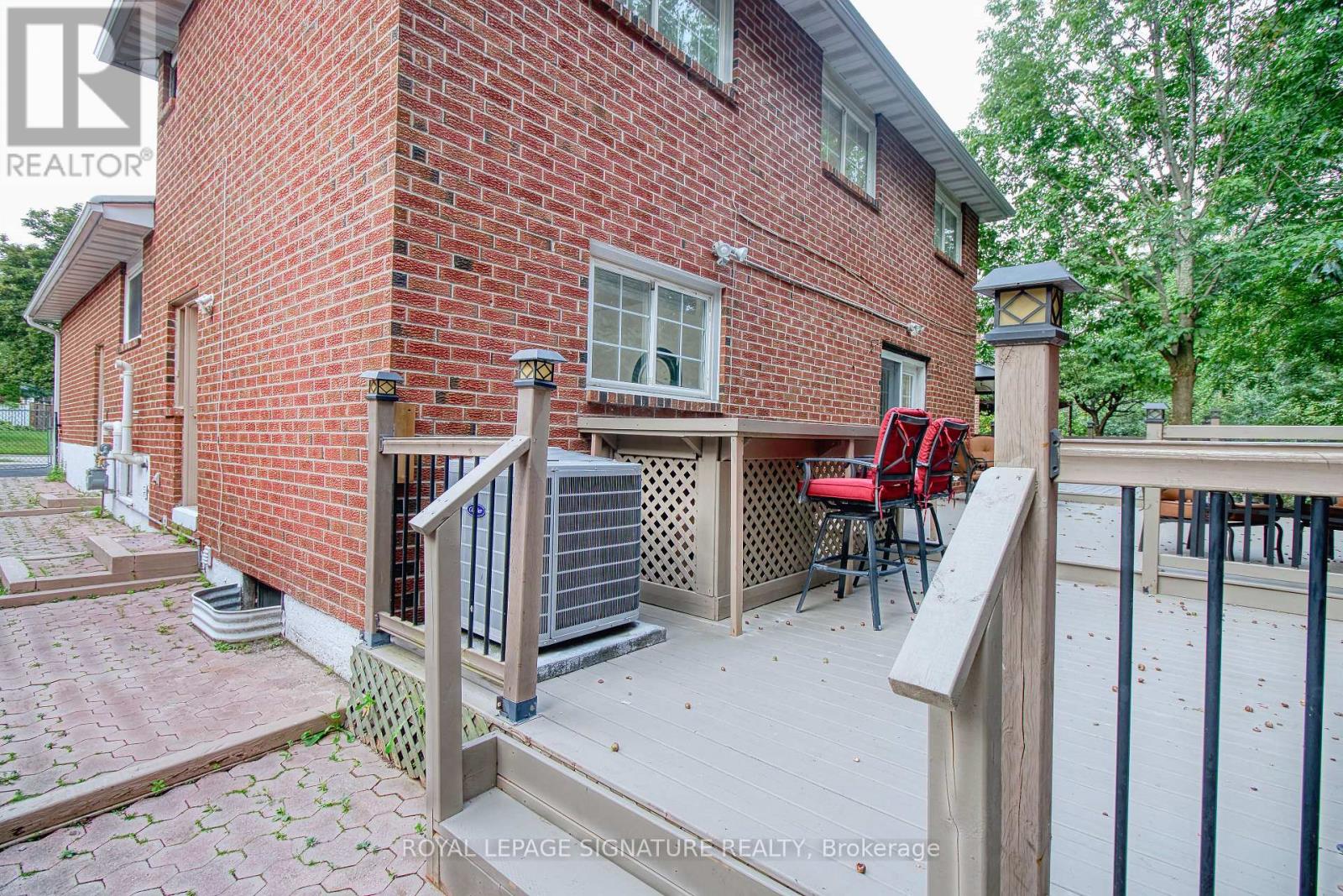 1414 Harmsworth Square, Oakville, Ontario  L6H 3E7 - Photo 45 - W13749162