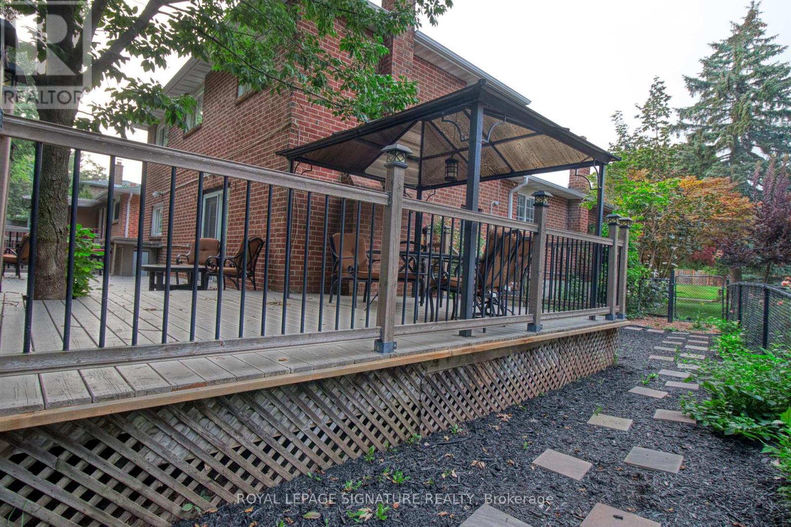 1414 Harmsworth Square, Oakville, Ontario  L6H 3E7 - Photo 48 - W13749162