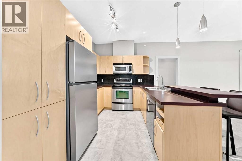 306, 69 Springborough Court SW, Calgary, Alberta  T3H 5V5 - Photo 3 - A2342998