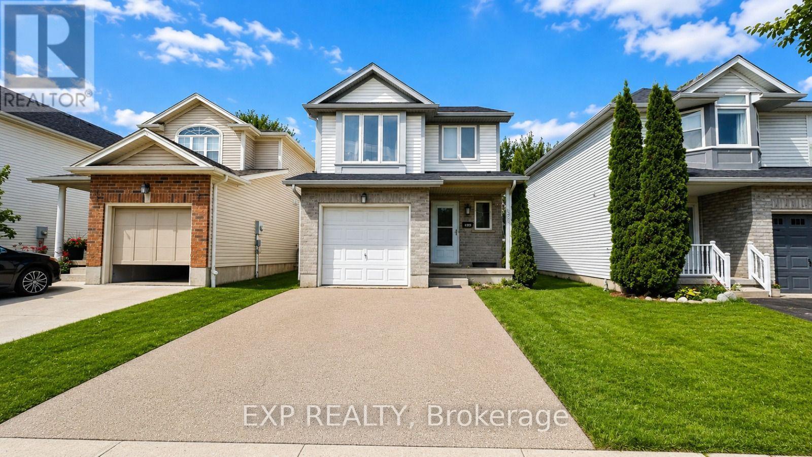 175 HENHOEFFER CRESCENT, Kitchener, Ontario