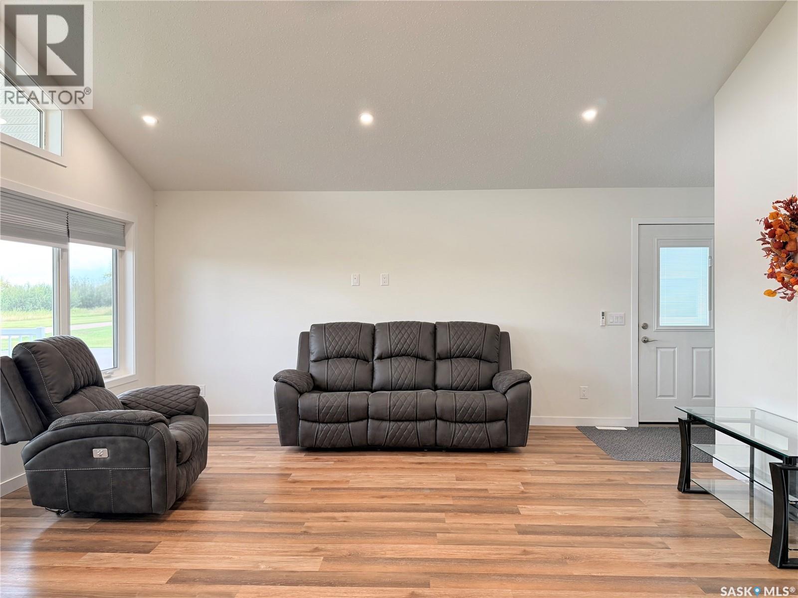 337 Railway Avenue, Broderick, Saskatchewan  S0H 0L0 - Photo 18 - SK047650