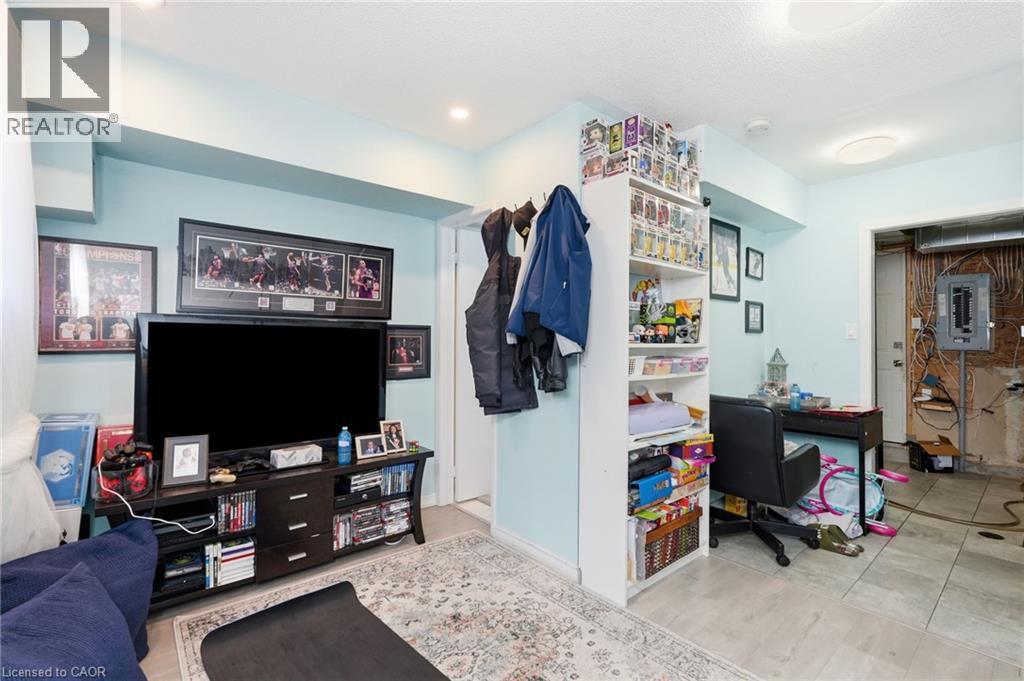 51 Mount Dennis Drive, Toronto, Ontario  M6M 5H5 - Photo 28 - 40860145