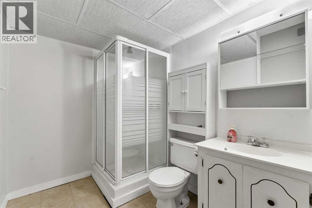642 Lakewood Road E, Brooks, Alberta  T1R 0L2 - Photo 30 - A2342762