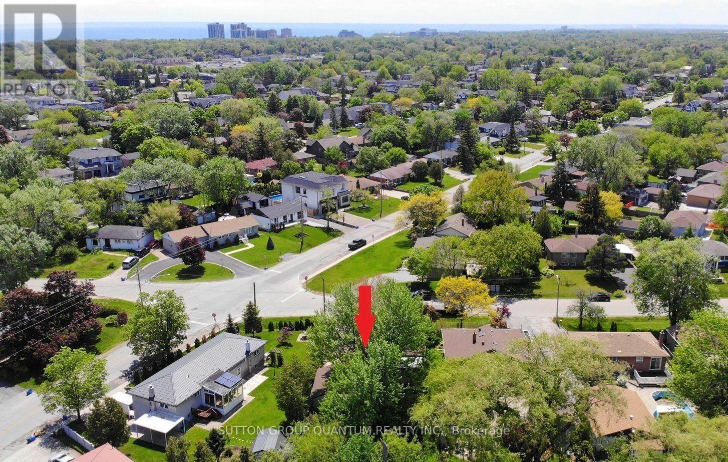 499 Valley Drive N, Oakville, Ontario  L6L 4L9 - Photo 23 - W13739104