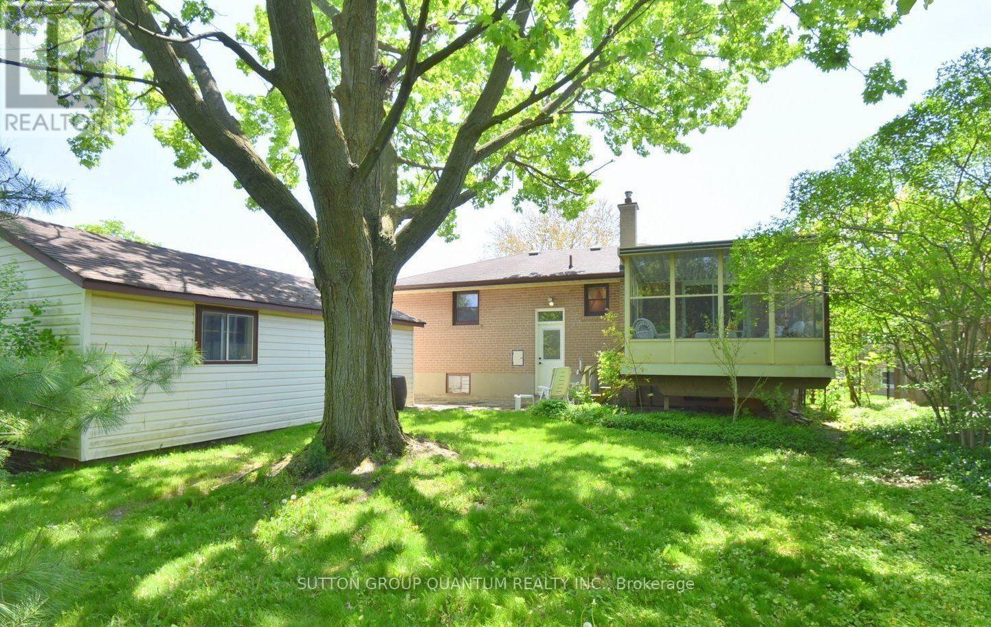 499 Valley Drive N, Oakville, Ontario  L6L 4L9 - Photo 24 - W13739104