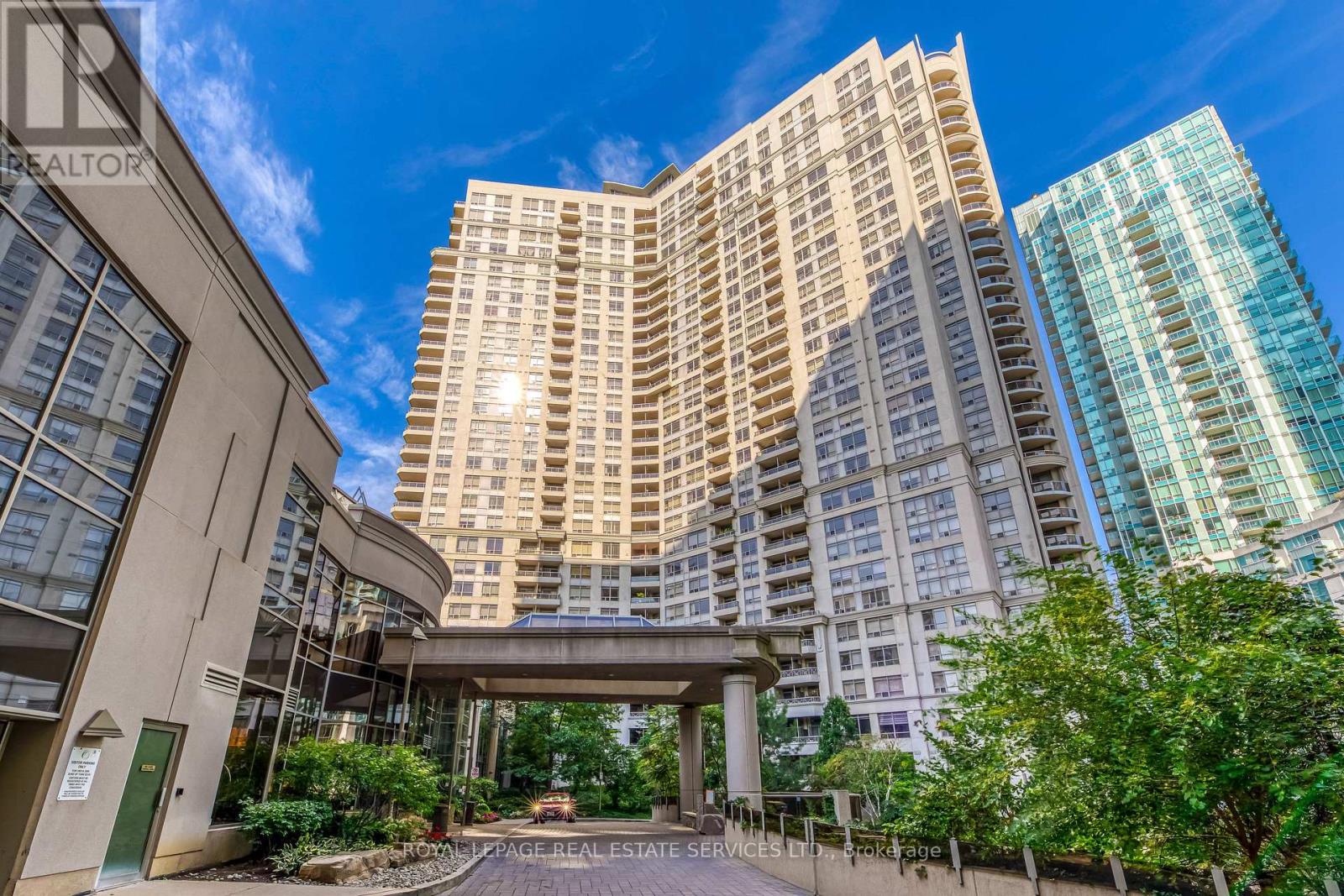 1433 - 3888 DUKE OF YORK BOULEVARD, Mississauga, Ontario