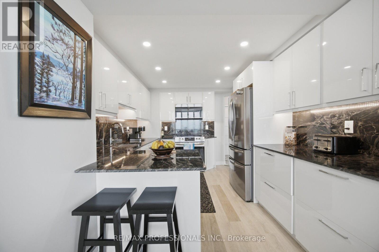 1411 - 1 Aberfoyle Crescent, Toronto, Ontario  M8X 2X8 - Photo 26 - W13745894
