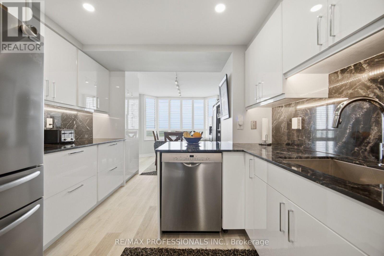 1411 - 1 Aberfoyle Crescent, Toronto, Ontario  M8X 2X8 - Photo 28 - W13745894