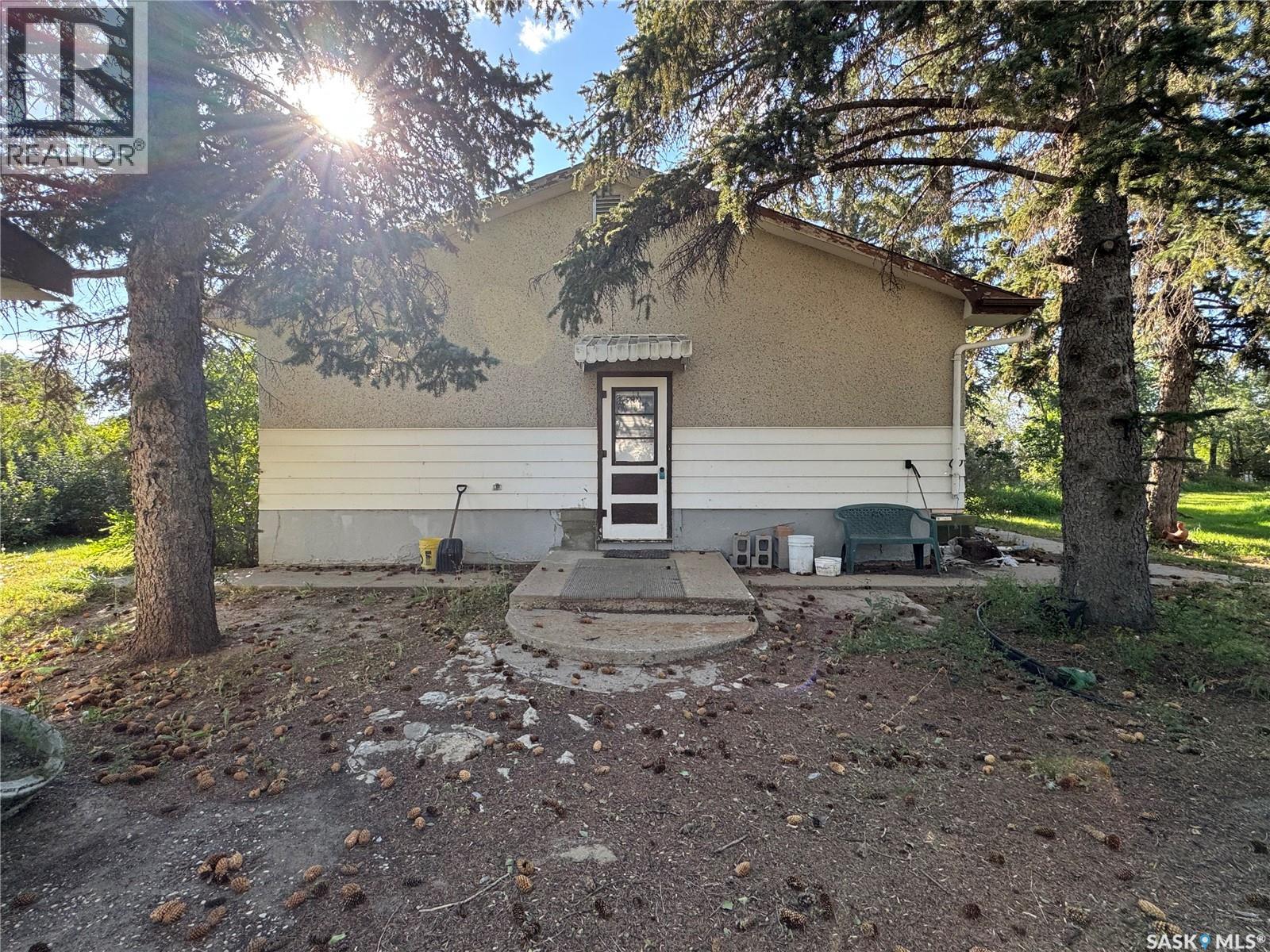 38 Kasper Crescent, Assiniboia, Saskatchewan  S0H 0B0 - Photo 2 - SK047563