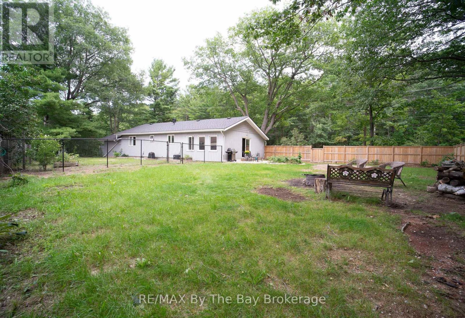 74 Oxbow Park Drive, Wasaga Beach, Ontario  L9Z 2V8 - Photo 16 - S13749210