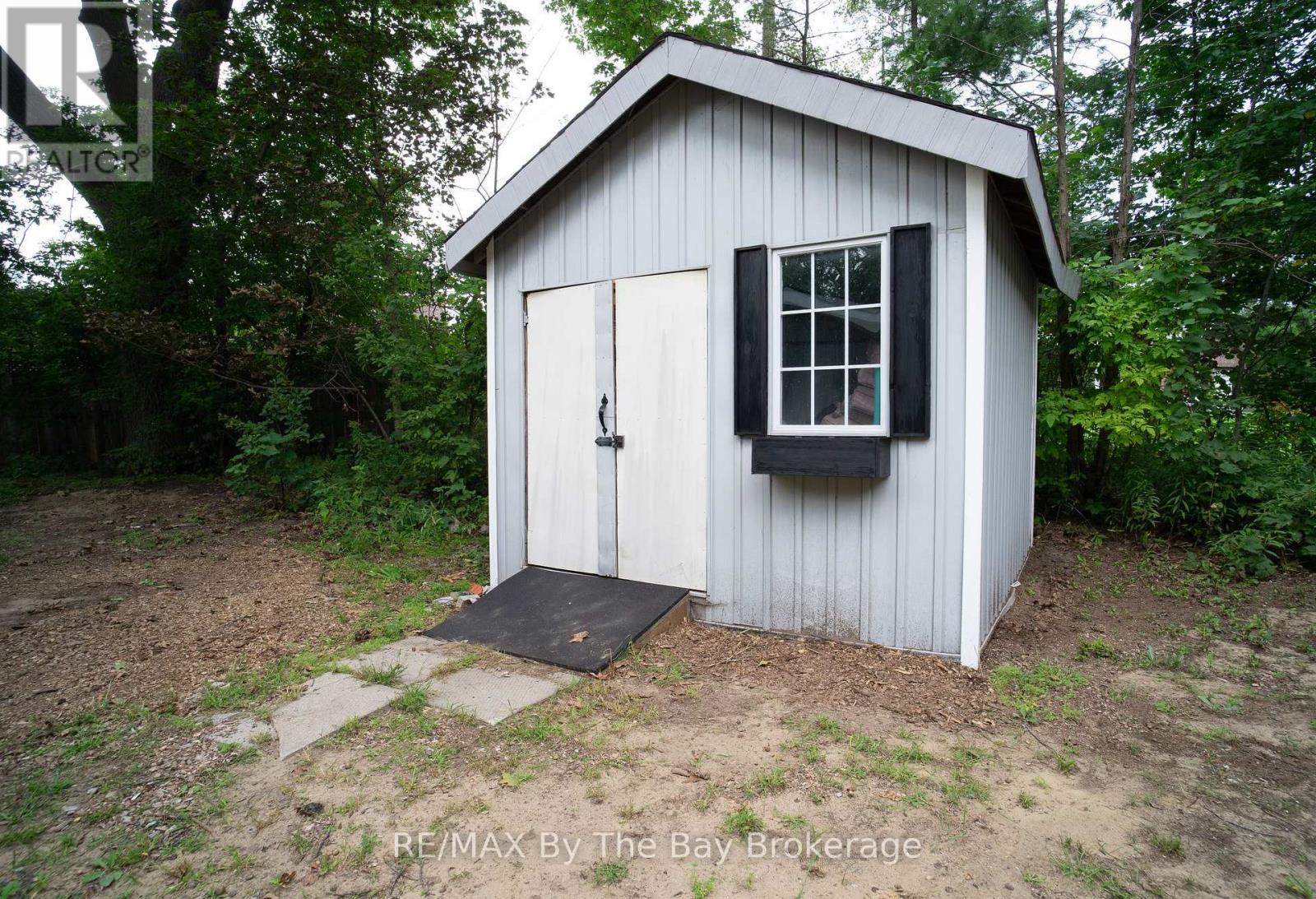 74 Oxbow Park Drive, Wasaga Beach, Ontario  L9Z 2V8 - Photo 19 - S13749210