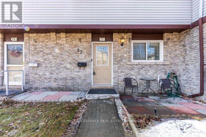 57 - 45 Hansen Road N, Brampton, Ontario  L6V 3C5 - Photo 2 - W13748486