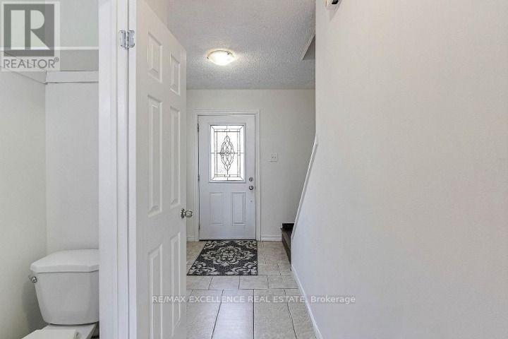 57 - 45 Hansen Road N, Brampton, Ontario  L6V 3C5 - Photo 3 - W13748486