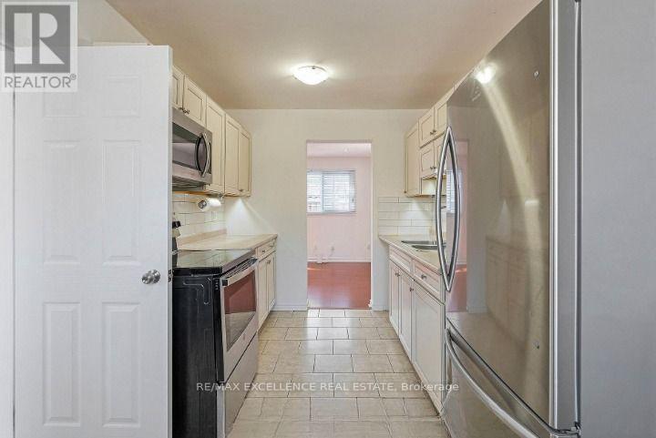 57 - 45 Hansen Road N, Brampton, Ontario  L6V 3C5 - Photo 5 - W13748486