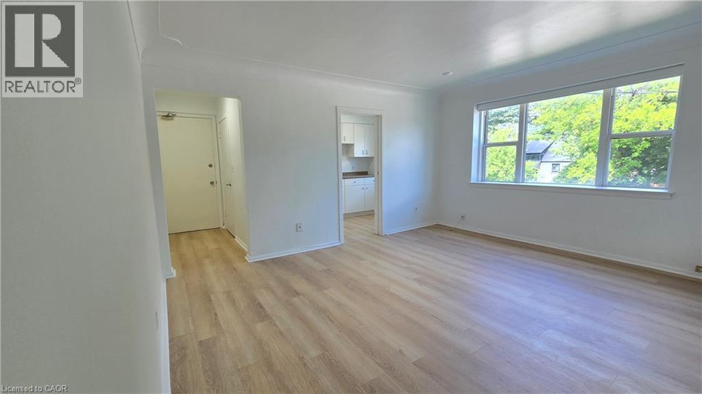 849 Brant Street Unit# 6, Burlington, Ontario  L7R 2J6 - Photo 3 - 40859237