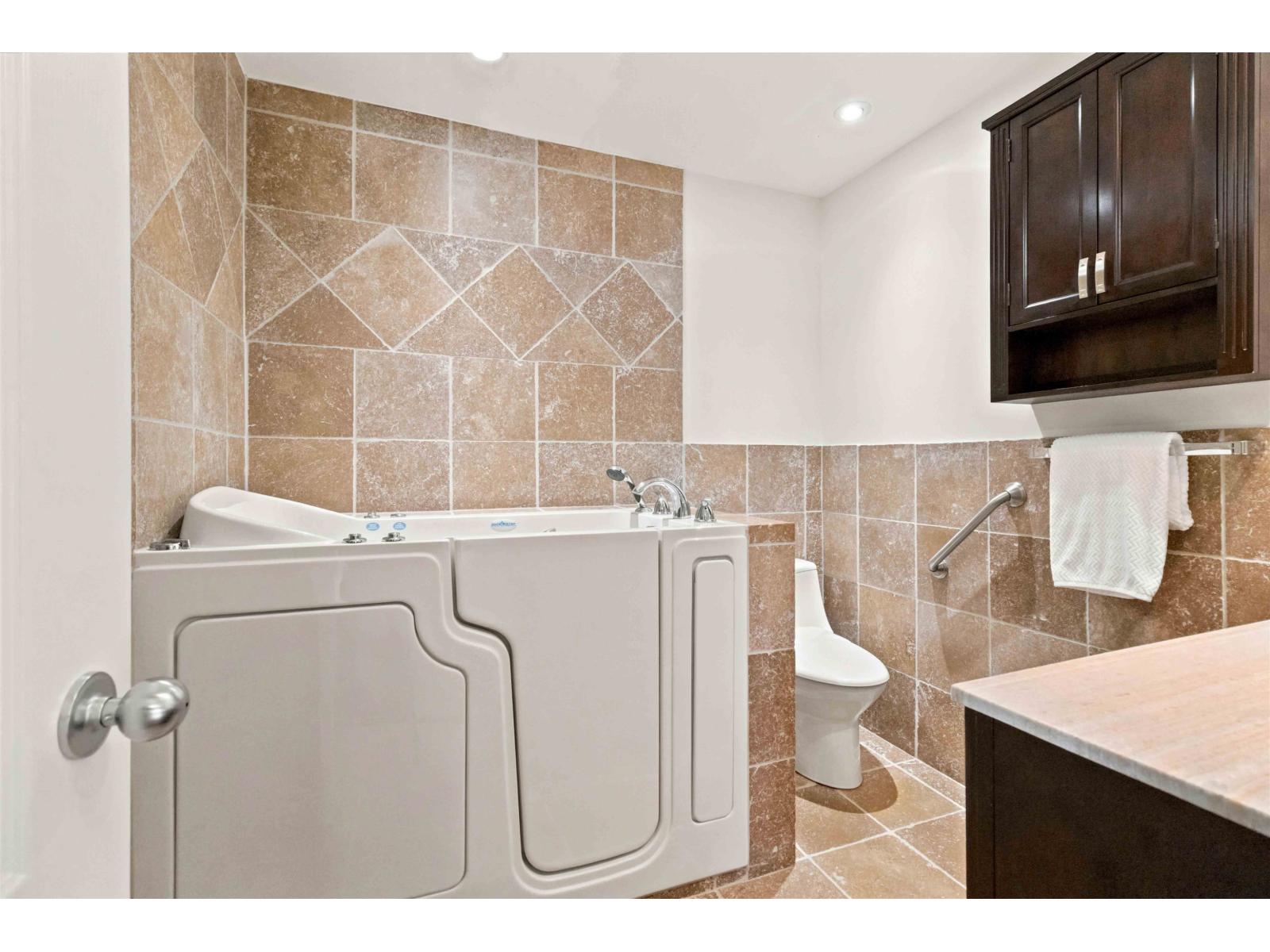 43251 Salmonberry Drive, Chilliwack Mountain, Chilliwack, British Columbia  V2R 4A4 - Photo 31 - R3161419