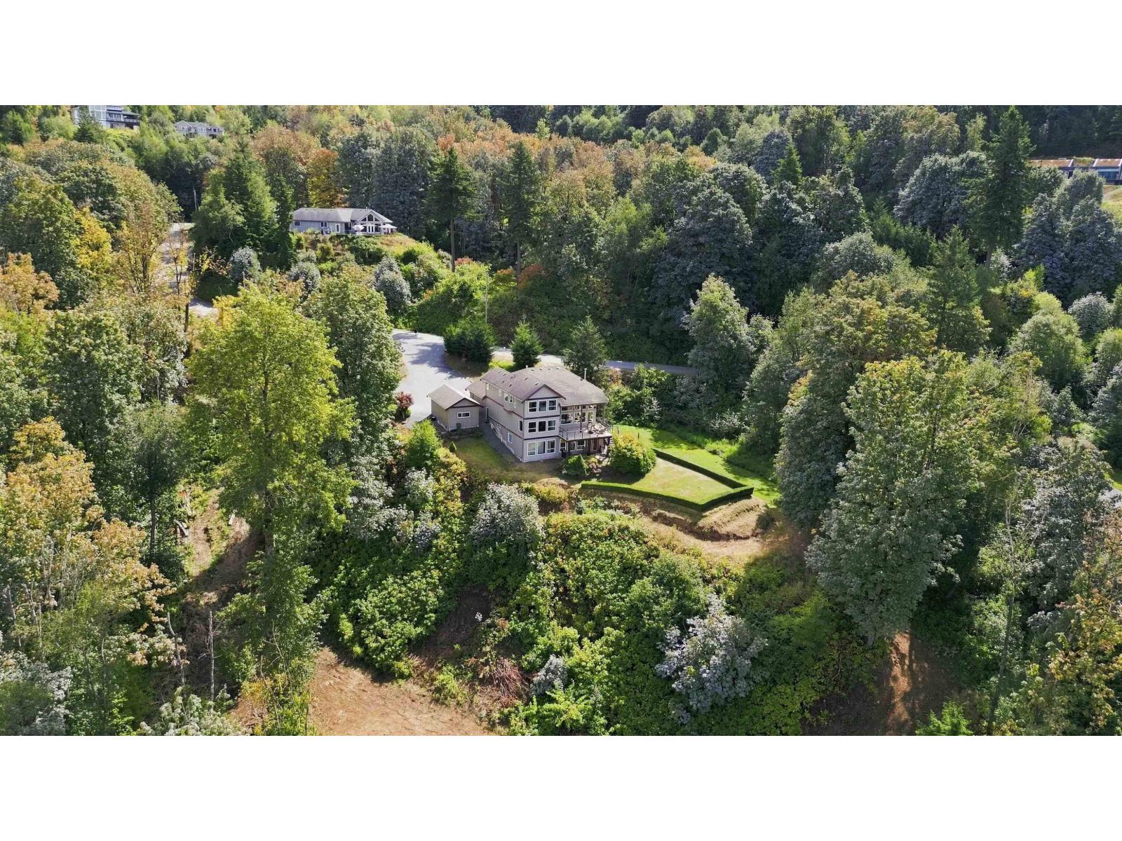 43251 Salmonberry Drive, Chilliwack Mountain, Chilliwack, British Columbia  V2R 4A4 - Photo 3 - R3161419