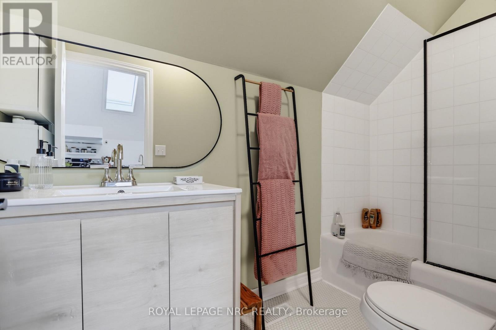 2 - 52 Queens Circle, Fort Erie, Ontario  L0S 1B0 - Photo 10 - X13749226