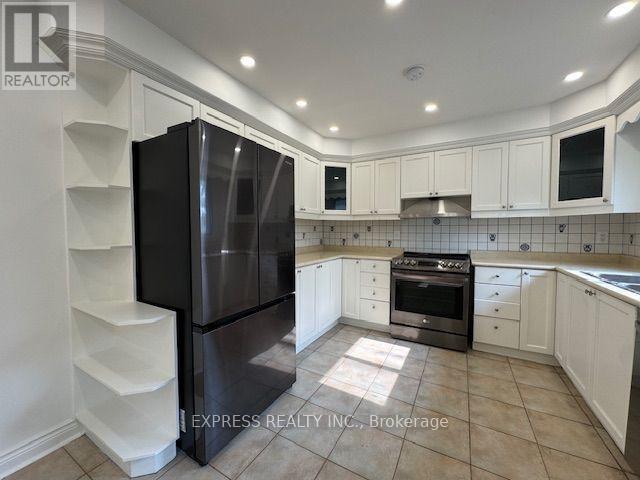 Main - 2 Pearson Avenue, Richmond Hill, Ontario  L4C 6T5 - Photo 2 - N13749234