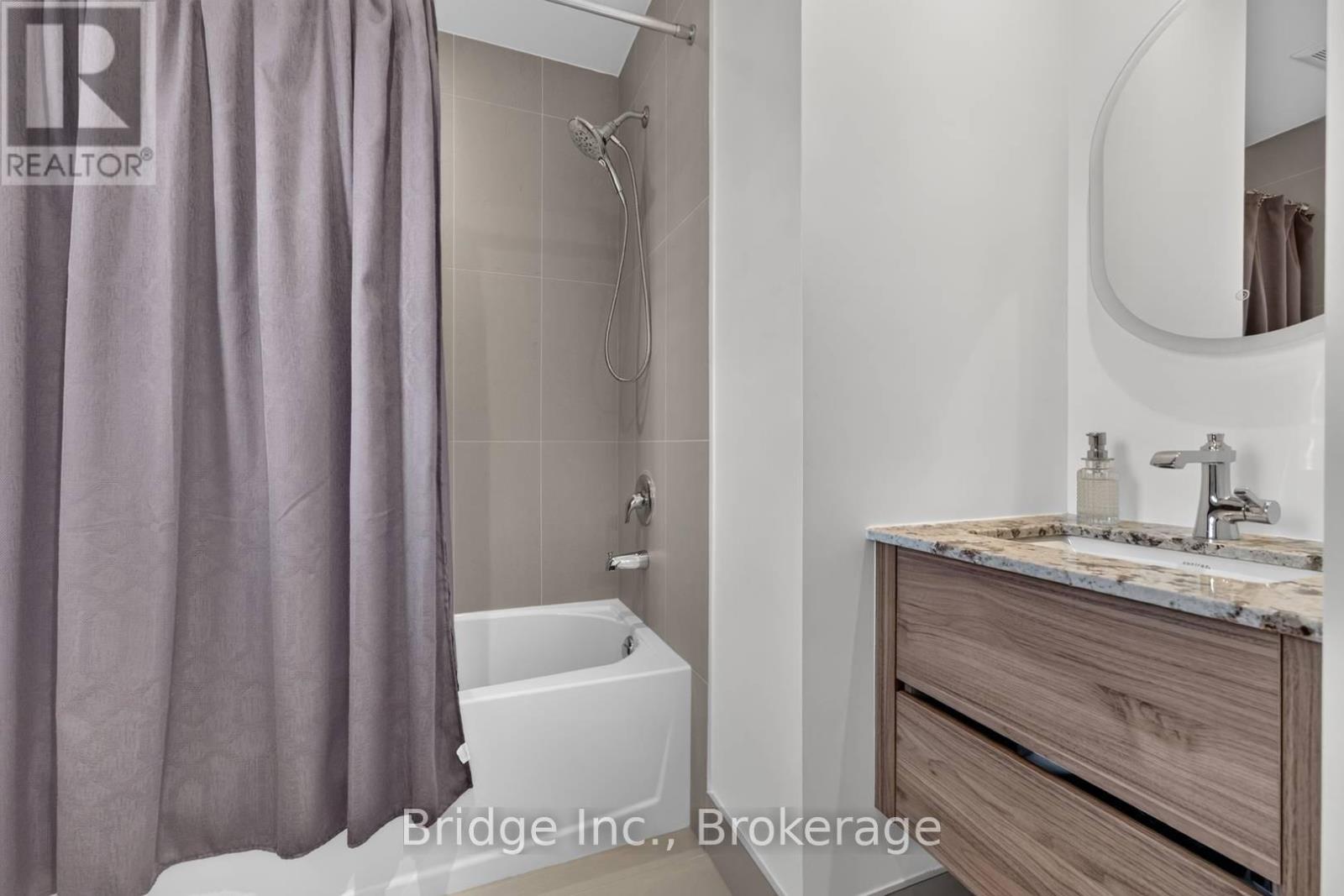 2006 Lushes Avenue, Mississauga, Ontario  L5J 1H2 - Photo 25 - W13747452