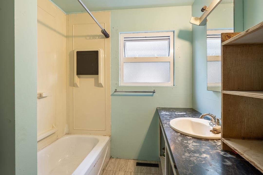 1446 128a Street, Surrey, British Columbia  V4A 3X4 - Photo 19 - R3158432