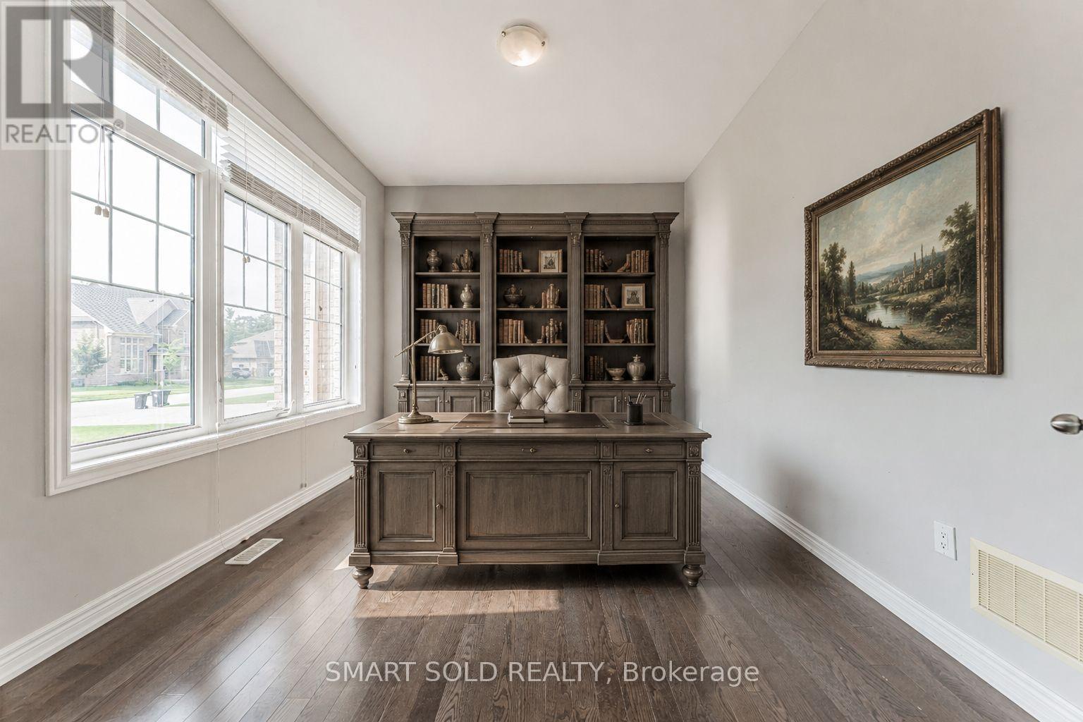 56 Redmond Crescent, Springwater, Ontario  L9X 2A2 - Photo 6 - S13741744